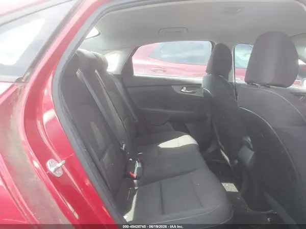 3KPF24ADXKE112778 2019 KIA FORTE - Image 8
