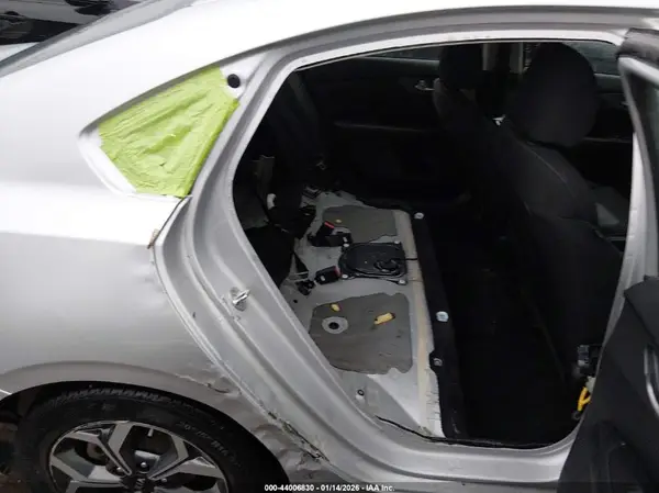 3KPF24ADXKE113722 2019 KIA FORTE - Image 8