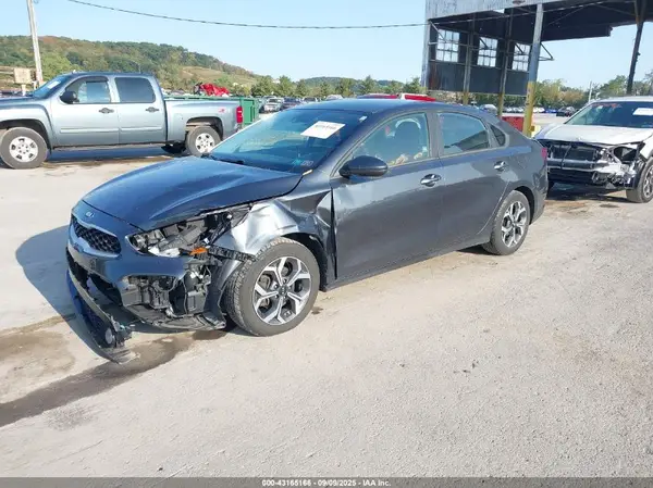 3KPF24ADXKE113753 2019 KIA FORTE - Image 2