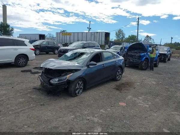 3KPF24ADXKE117222 2019 KIA FORTE - Image 2