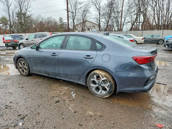 3KPF24ADXKE117334 2019 KIA FORTE - Image 2