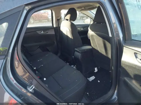 3KPF24ADXKE117656 2019 KIA FORTE - Image 8