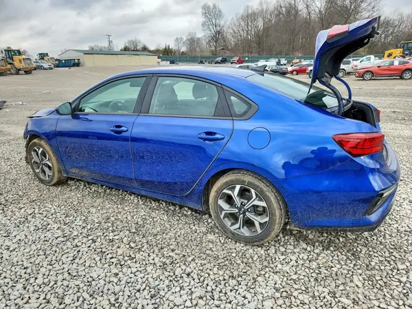 3KPF24ADXKE119715 2019 KIA FORTE - Image 2