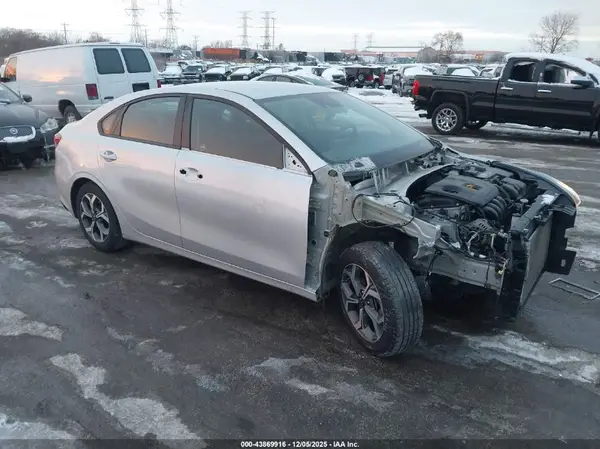3KPF24ADXKE120489 2019 KIA FORTE - Image 1