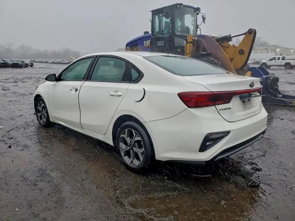 3KPF24ADXKE125370 2019 KIA FORTE - Image 2