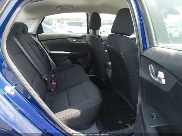 3KPF24ADXKE125479 2019 KIA FORTE - Image 8