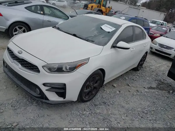 3KPF24ADXKE127538 2019 KIA FORTE - Image 2
