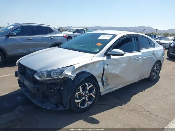3KPF24ADXKE130634 2019 KIA FORTE - Image 2