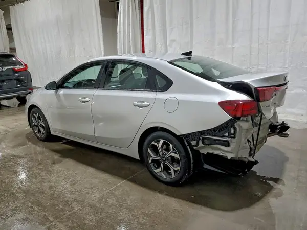 3KPF24ADXKE131542 2019 KIA FORTE - Image 2