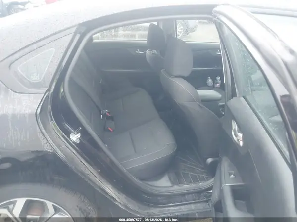 3KPF24ADXKE132416 2019 KIA FORTE - Image 8