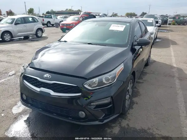 3KPF24ADXKE135655 2019 KIA FORTE - Image 2
