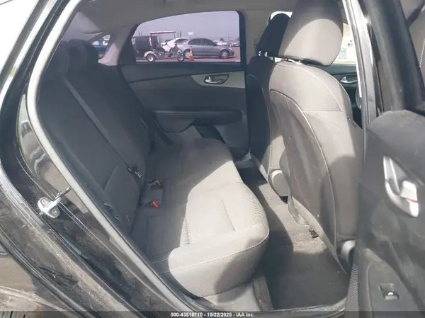 3KPF24ADXKE135655 2019 KIA FORTE - Image 8