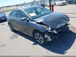 3KPF24ADXKE136272 2019 KIA FORTE