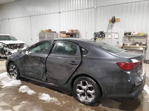 3KPF24ADXKE136692 2019 KIA FORTE - Image 2