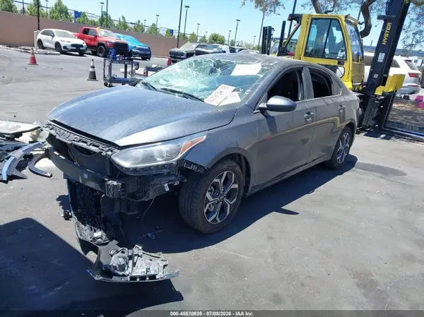 3KPF24ADXKE138474 2019 KIA FORTE - Image 2