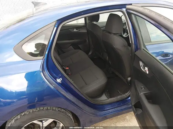 3KPF24ADXLE140551 2020 KIA FORTE - Image 8