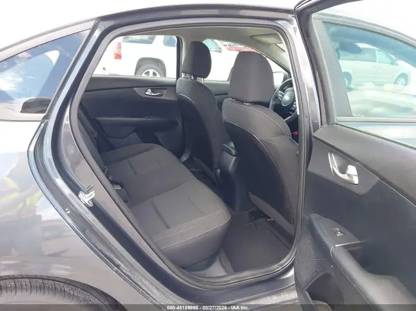 3KPF24ADXLE144325 2020 KIA FORTE - Image 8