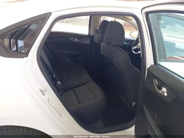 3KPF24ADXLE152263 2020 KIA FORTE - Image 8