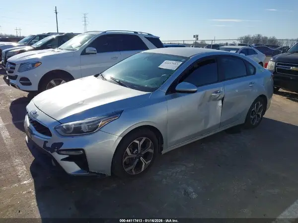 3KPF24ADXLE152294 2020 KIA FORTE - Image 2