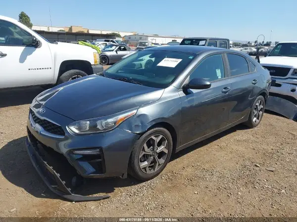 3KPF24ADXLE155504 2020 KIA FORTE - Image 2