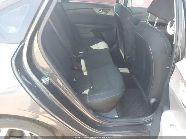 3KPF24ADXLE155504 2020 KIA FORTE - Image 8