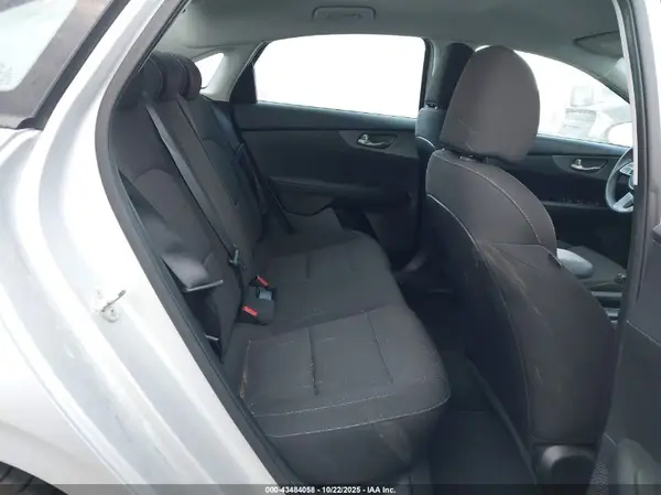 3KPF24ADXLE157141 2020 KIA FORTE - Image 8