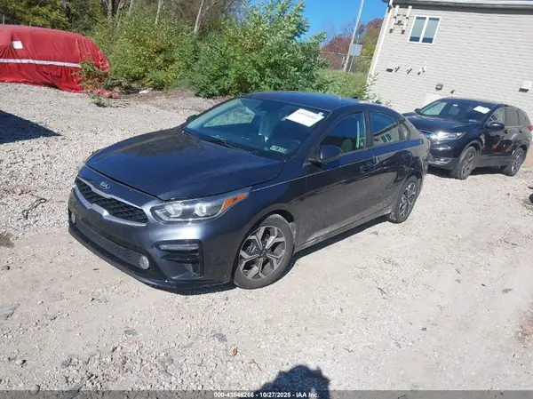 3KPF24ADXLE157303 2020 KIA FORTE - Image 2