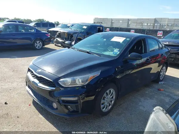 3KPF24ADXLE158984 2020 KIA FORTE - Image 2