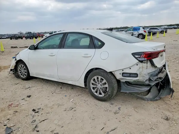 3KPF24ADXLE165126 2020 KIA FORTE - Image 2