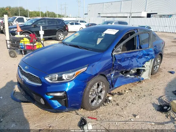 3KPF24ADXLE182279 2020 KIA FORTE - Image 2
