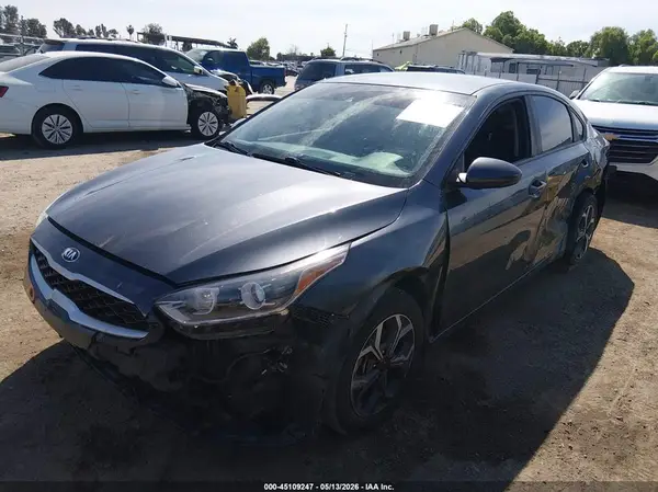 3KPF24ADXLE184064 2020 KIA FORTE - Image 2