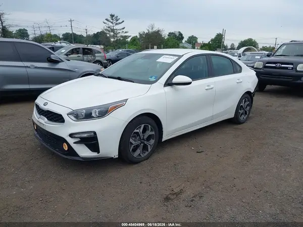 3KPF24ADXLE186249 2020 KIA FORTE - Image 2