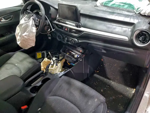 3KPF24ADXLE195257 2020 KIA FORTE - Image 8