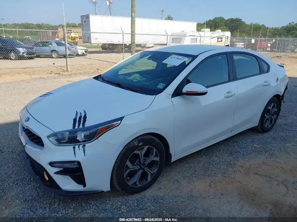 3KPF24ADXLE195985 2020 KIA FORTE - Image 2