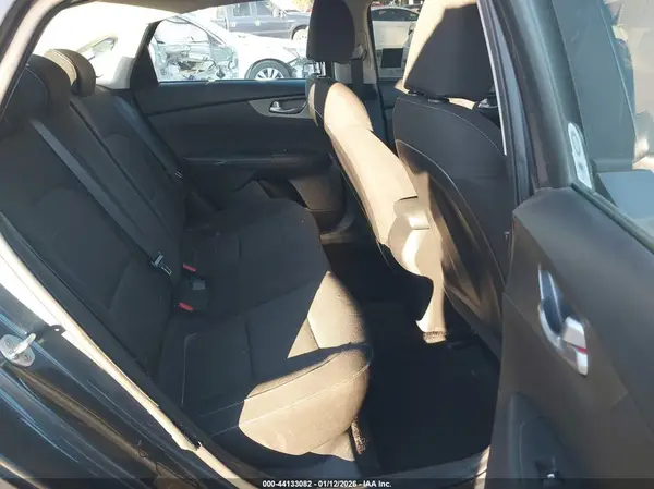 3KPF24ADXLE201820 2020 KIA FORTE - Image 8