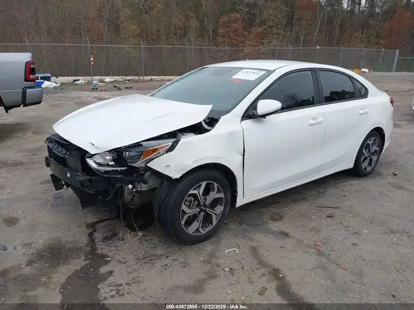 3KPF24ADXLE201963 2020 KIA FORTE - Image 2