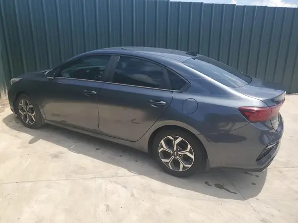 3KPF24ADXLE202577 2020 KIA FORTE - Image 2