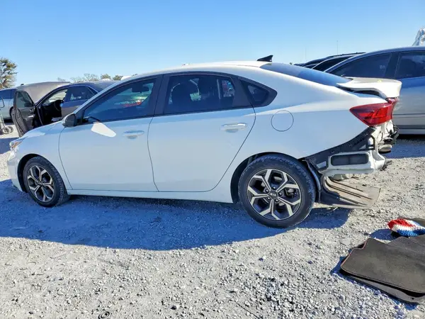 3KPF24ADXLE205270 2020 KIA FORTE - Image 2