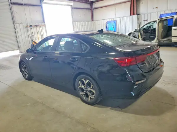 3KPF24ADXLE210288 2020 KIA FORTE - Image 2