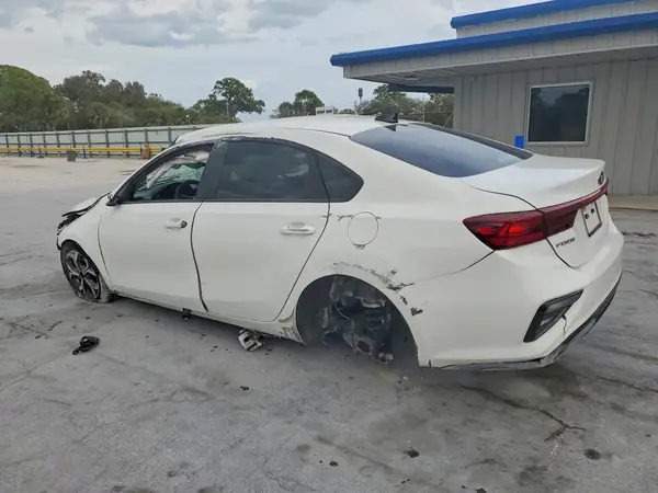 3KPF24ADXLE211747 2020 KIA FORTE - Image 2