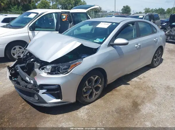 3KPF24ADXLE213868 2020 KIA FORTE - Image 2