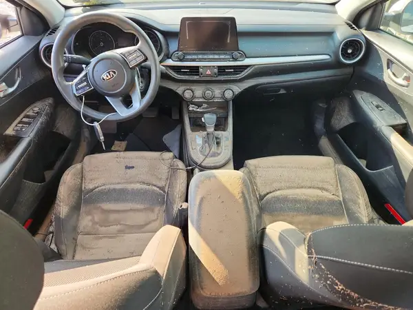 3KPF24ADXLE213997 2020 KIA FORTE - Image 8
