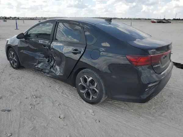 3KPF24ADXLE217368 2020 KIA FORTE - Image 2