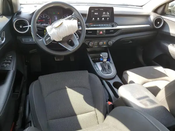 3KPF24ADXLE217533 2020 KIA FORTE - Image 8