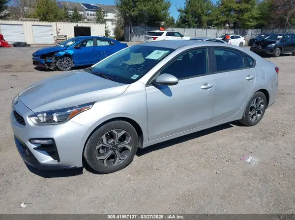 3KPF24ADXLE223235 2020 KIA FORTE - Image 2