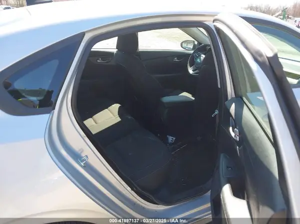 3KPF24ADXLE223235 2020 KIA FORTE - Image 8