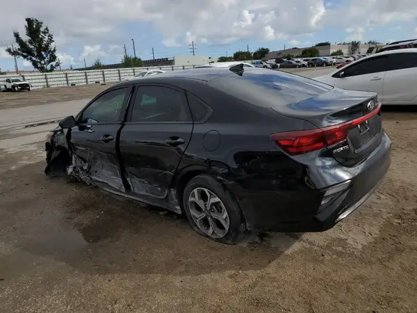 3KPF24ADXLE226832 2020 KIA FORTE - Image 2