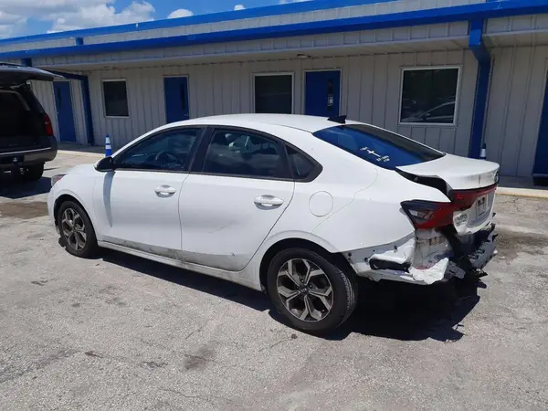 3KPF24ADXLE227527 2020 KIA FORTE - Image 2
