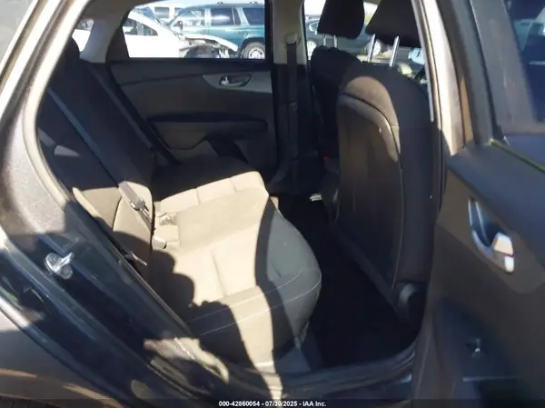 3KPF24ADXLE228158 2020 KIA FORTE - Image 8