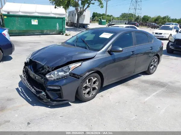 3KPF24ADXLE228645 2020 KIA FORTE - Image 2